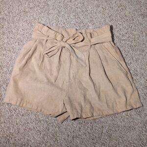 SALE 4/$25 Divided high waisted shorts size 6 with tie